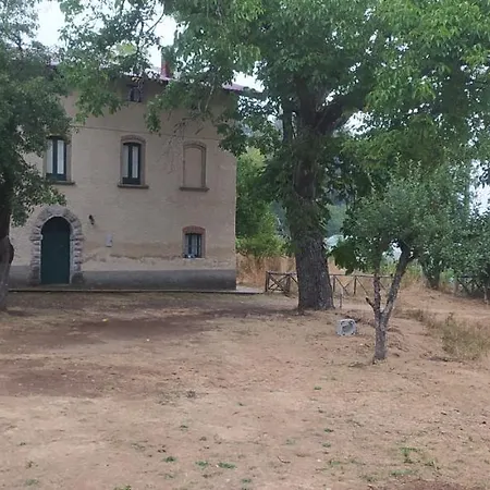 Agriresort Tenuta Ranieri مزرعة للإقامة كاميغلياتيلو سيلانو